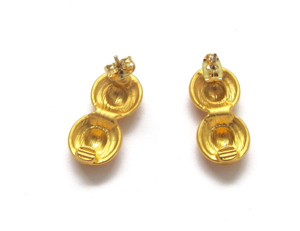 Gold round drop earrings Gold round drop earrings