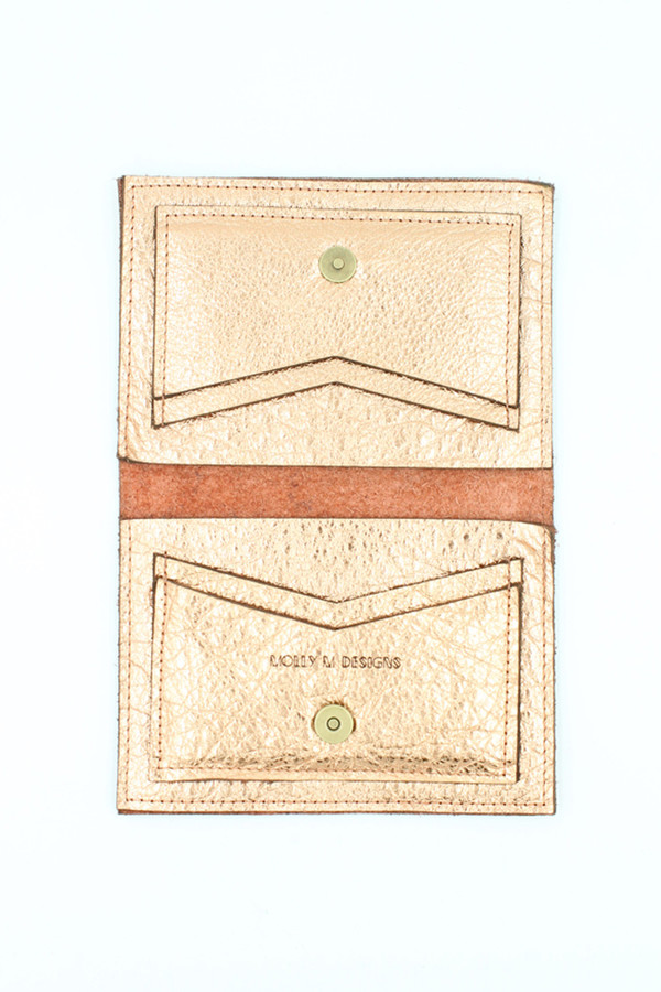 Molly M. Pouch 20 Molly M. Pouch 20