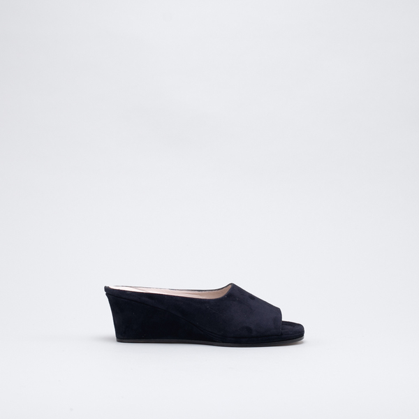 Maryam Nassir Zadeh Yves Wedge Maryam Nassir Zadeh Yves Wedge