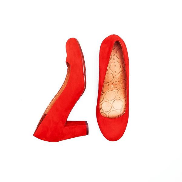 Chie Mihara Vitas - Red Chie Mihara Vitas - Red