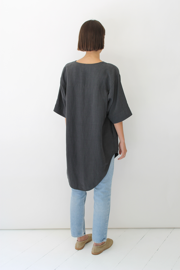 ULIHU silk + linen tunic | charcoal black ULIHU silk + linen tunic | charcoal black