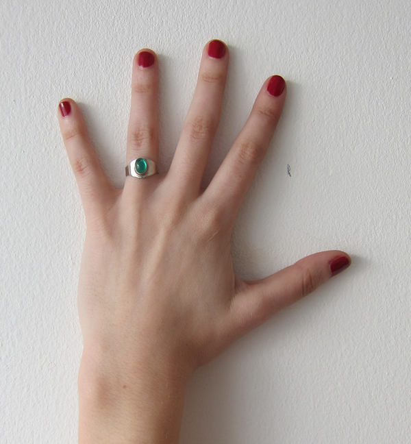 Vintage Collection Silve and Green Glass Ring Vintage Collection Silve and Green Glass Ring