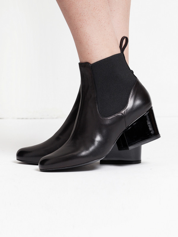 Robert Clergerie Moon Boot Black Robert Clergerie Moon Boot Black