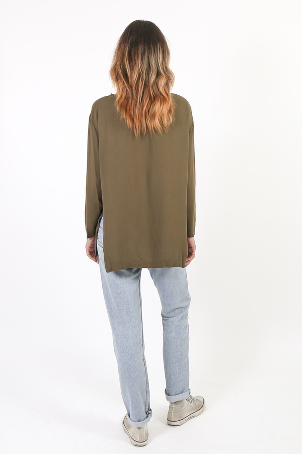 Black Crane Long Slit Top Black Crane Long Slit Top