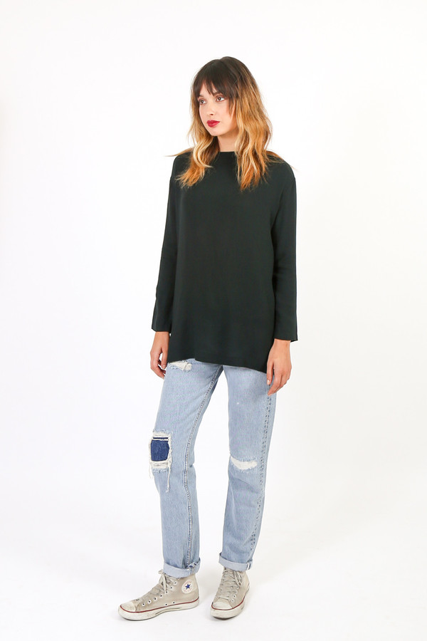 Black Crane Long Slit Top Black Crane Long Slit Top
