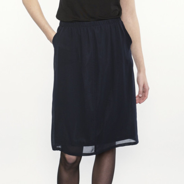 Josiane Perron J01AH15 | Marine Josiane Perron J01AH15 | Marine